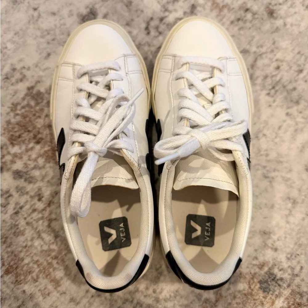 Veja Campo White and Black Leather Sneakers - Picture 5 of 8